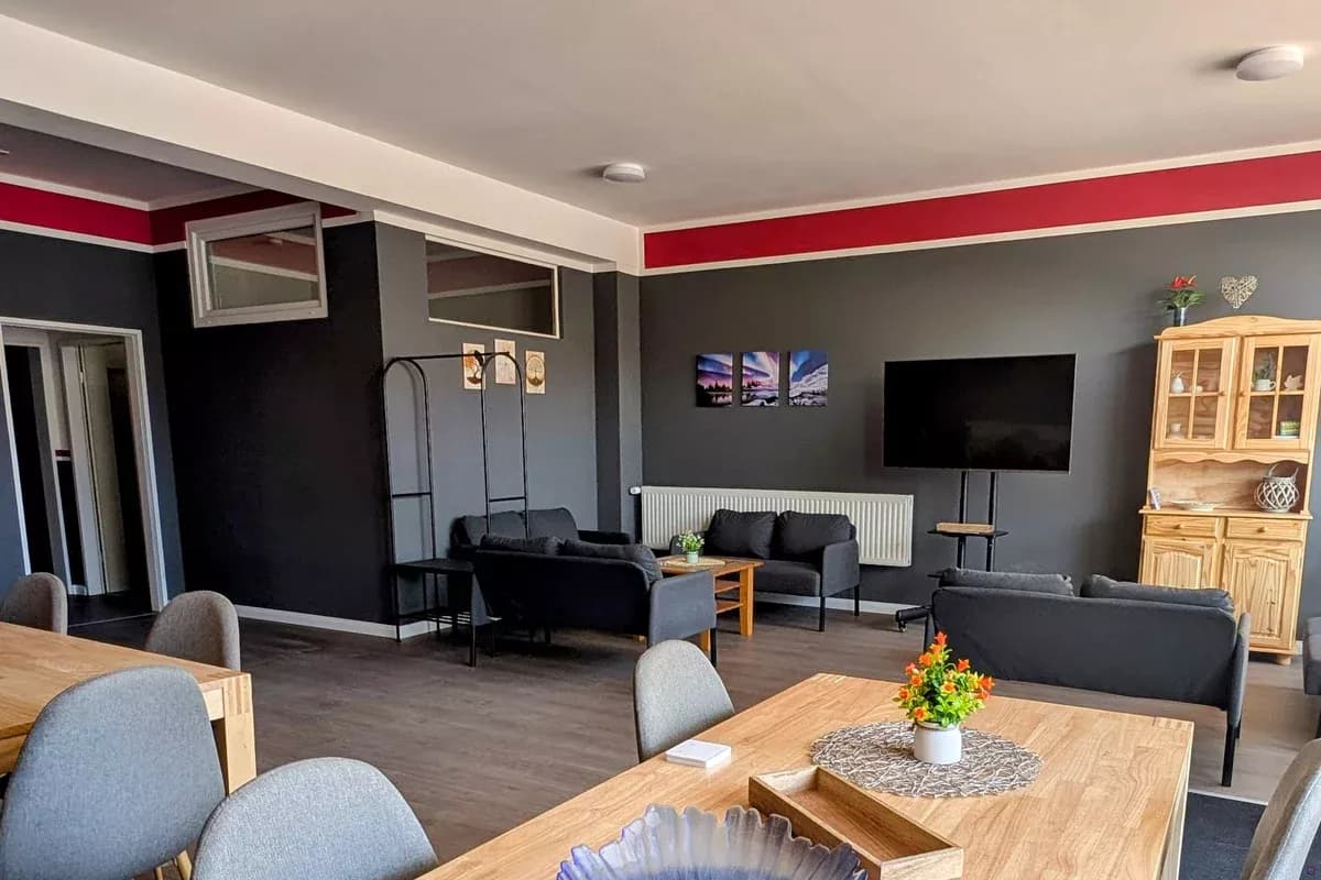 Hostel-Style main view